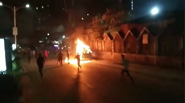 চট্টগ্রামে অগ্নিসংযোগ: ছাত্রদলের অর্ধশতাধিক নেতা-কর্মীর বিরুদ্ধে মামলা চট্টগ্রামে অগ্নিসংযোগ: ছাত্রদলের অর্ধশতাধিক নেতা-কর্মীর বিরুদ্ধে মামলা
