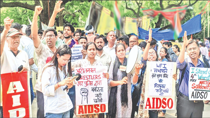 নারী কুস্তিগীরদের পক্ষে কিষান ইউনিয়নের প্রতিবাদ, দিল্লি ঘেরাওয়ের হুমকি নারী কুস্তিগীরদের পক্ষে কিষান ইউনিয়নের প্রতিবাদ, দিল্লি ঘেরাওয়ের হুমকি