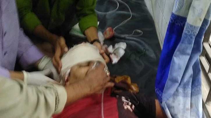 নরসিংদীতে জেলা ছাত্রদলের পদবঞ্চিতদের মিছিলে গোলাগুলি, নিহত ১ নরসিংদীতে জেলা ছাত্রদলের পদবঞ্চিতদের মিছিলে গোলাগুলি, নিহত ১