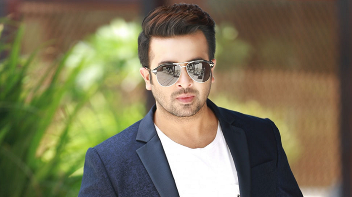 নাইট ক্লাবে গিয়ে অজ্ঞান হয়ে গিয়েছিলেন শাকিব! নাইট ক্লাবে গিয়ে অজ্ঞান হয়ে গিয়েছিলেন শাকিব!