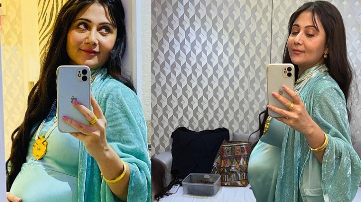 স্বস্তিকার ‘পাত্র চাই’ বিজ্ঞাপনের এক সপ্তাহ পরই ‘বেবি বাম্প’র ছবি প্রকাশ স্বস্তিকার ‘পাত্র চাই’ বিজ্ঞাপনের এক সপ্তাহ পরই ‘বেবি বাম্প’র ছবি প্রকাশ