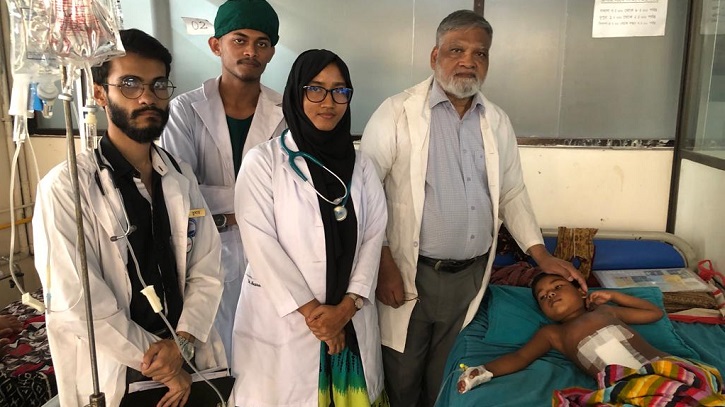 স্বল্প খরচে গণস্বাস্থ্যে শিশুর পেটের বিরল টিউমার অপসারণ স্বল্প খরচে গণস্বাস্থ্যে শিশুর পেটের বিরল টিউমার অপসারণ