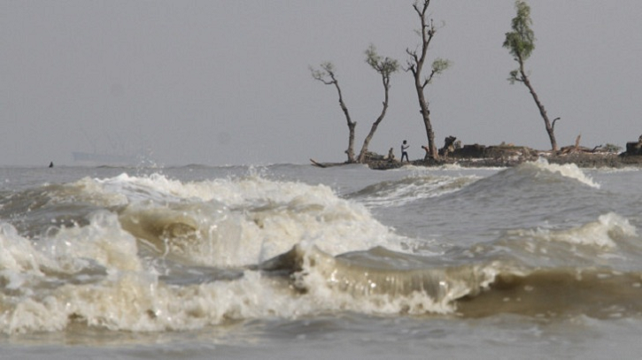 সাগরে লঘুচাপ, হতে পারে বৃষ্টি