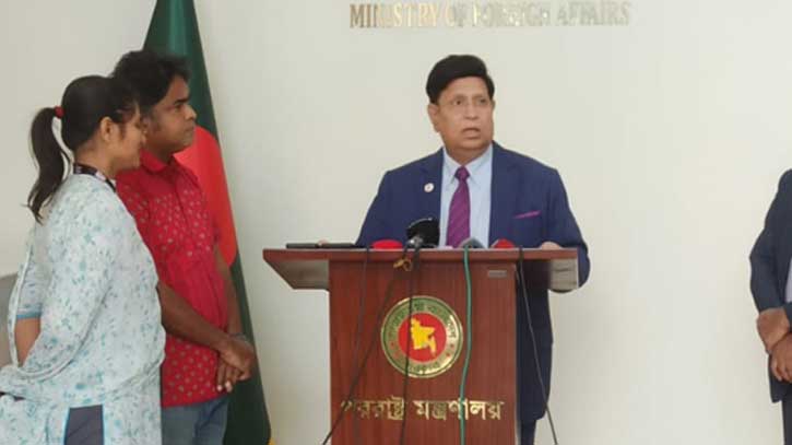 ভারতের সঙ্গে নির্বাচনের আলাপ হয়ে গেছে: পররাষ্ট্রমন্ত্রী ভারতের সঙ্গে নির্বাচনের আলাপ হয়ে গেছে: পররাষ্ট্রমন্ত্রী