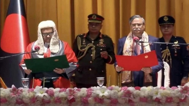 দেশের ২৪তম প্রধান বিচারপতি হিসেবে শপথ নিলেন ওবায়দুল হাসান