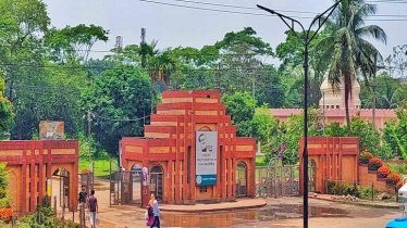 জাবির ছাত্রীকে লিডিং ইউনিভার্সিটি শিক্ষকের কারের ধাক্কা, ৩০ টাকা জরিমানা