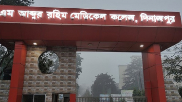 নারী হোটেল শ্রমিককে প্রকাশ্যে কুপিয়ে হত্যা