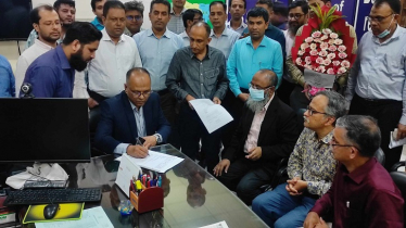 জবির নতুন ট্রেজারার অধ্যাপক ড. হুমায়ুন কবীরের দায়িত্ব গ্রহণ