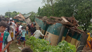 আরামদায়ক ভ্রমণে রেলের সুনাম বিশ্বজোড়া, ব্যতিক্রম বাংলাদেশে (ভিডিও)