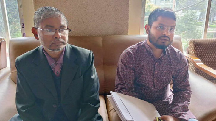 মামলা তুলে নিতে হুমকি দিচ্ছে ইউনাইটেড হাসপাতাল, ডিবিতে আয়ানের বাবা