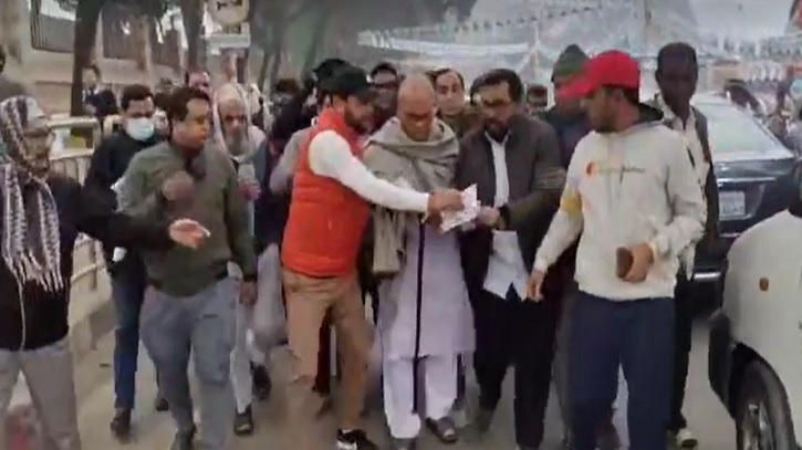 ডামি প্রার্থী দিয়ে পাতানো নির্বাচন করছে সরকার: রিজভী ডামি প্রার্থী দিয়ে পাতানো নির্বাচন করছে সরকার: রিজভী