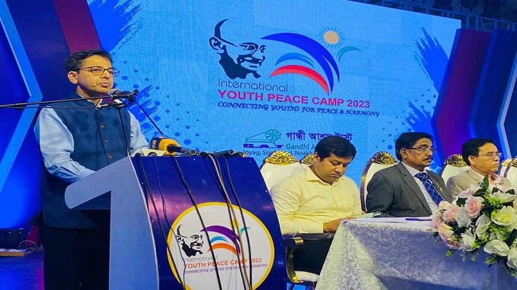 মহাত্মা গান্ধীর জন্মবার্ষিকী উপলক্ষ্যে নোয়াখালীর গান্ধী আশ্রম পরিদর্শন প্রণয় ভার্মা’র মহাত্মা গান্ধীর জন্মবার্ষিকী উপলক্ষ্যে নোয়াখালীর গান্ধী আশ্রম পরিদর্শন প্রণয় ভার্মা’র