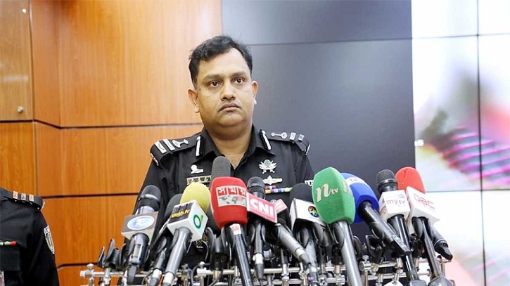 নির্বাচনকে টার্গেট করে অনুসারীদের জামিন করাচ্ছে শীর্ষ সন্ত্রাসীরা: র্যাব নির্বাচনকে টার্গেট করে অনুসারীদের জামিন করাচ্ছে শীর্ষ সন্ত্রাসীরা: র্যাব