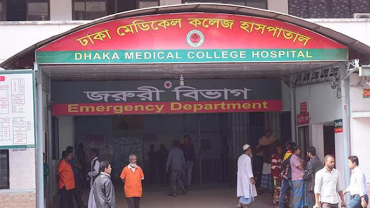 আজিমপুর সরকারি ডে-কেয়ার সেন্টারে প্রাণ গেল ছোট্ট আলিফার আজিমপুর সরকারি ডে-কেয়ার সেন্টারে প্রাণ গেল ছোট্ট আলিফার