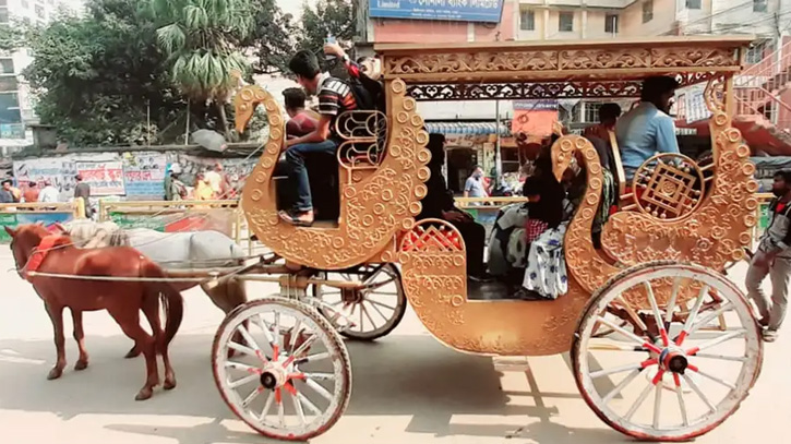 ইতিহাসের সাক্ষী ঘোড়ার গাড়ির করুণ দশা ইতিহাসের সাক্ষী ঘোড়ার গাড়ির করুণ দশা