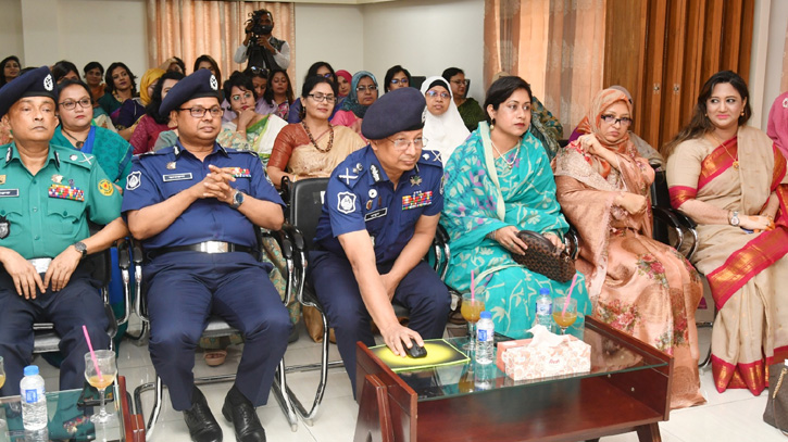পুনাক নিজস্ব পরিচয়ে পরিচিত হতে সক্ষম হয়েছে: আইজিপি পুনাক নিজস্ব পরিচয়ে পরিচিত হতে সক্ষম হয়েছে: আইজিপি