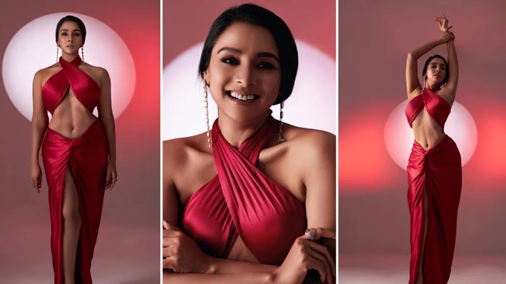 মেরুন রঙের পোশাকে চমকে দেওয়া লুকে রুনা খান মেরুন রঙের পোশাকে চমকে দেওয়া লুকে রুনা খান