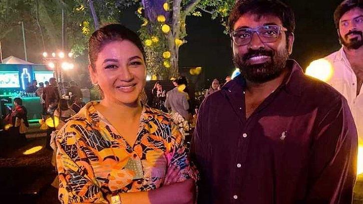 এক ফ্রেমে দক্ষিণী তারকা বিজয় সেতুপতি ও জয়া আহসান