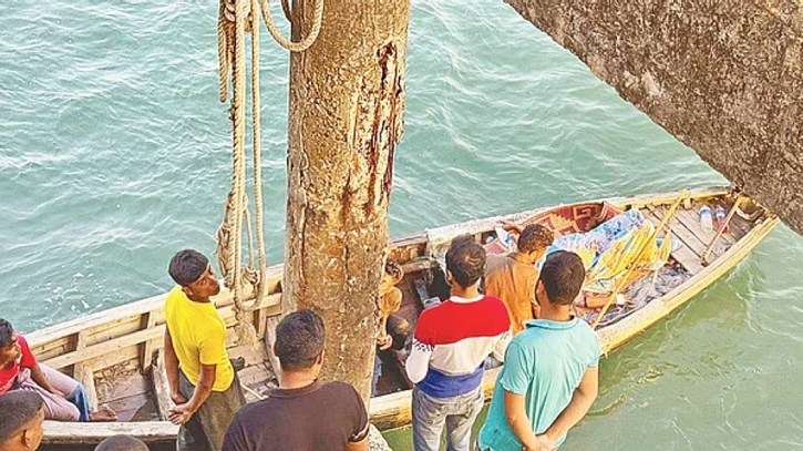 বাংলাদেশে প্রবেশের অপেক্ষায় ৯০০ রোহিঙ্গা, জাতিসংঘের প্রস্তাব নাকচ