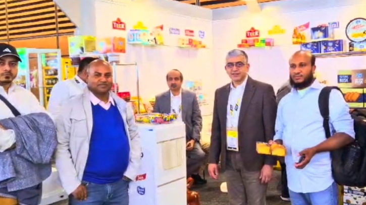 রাজনৈতিক সংকটে অনেক কোম্পানি অংশ নেয়নি প্যারিসের খাদ্য মেলায় রাজনৈতিক সংকটে অনেক কোম্পানি অংশ নেয়নি প্যারিসের খাদ্য মেলায়