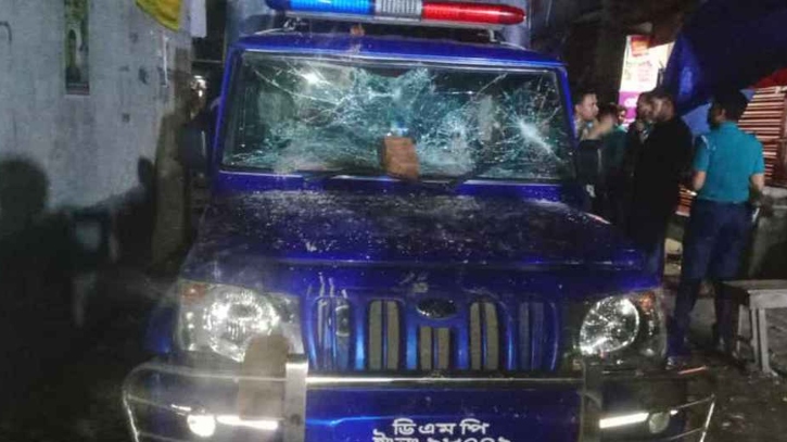 আদাবরে কিশোর গ্যাংয়ের হামলায় পুলিশ সদস্যসহ আহত ২ আদাবরে কিশোর গ্যাংয়ের হামলায় পুলিশ সদস্যসহ আহত ২