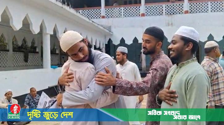 বন্ধ ক্যাম্পাসেও চলছে চাকসু নির্বাচনের প্রচারণা, অনেকের বিরুদ্ধে আচরণবিধি ভাঙার অভিযোগ