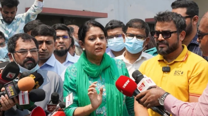 ‘ব্যাটারি পুড়িয়ে সিসা বের করলে কঠোর পদক্ষেপ’ ‘ব্যাটারি পুড়িয়ে সিসা বের করলে কঠোর পদক্ষেপ’