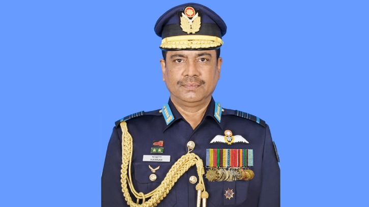 সাবেক এয়ার চিফের সম্পদ ক্রোক ও ব্যাংক হিসাব জব্দ সাবেক এয়ার চিফের সম্পদ ক্রোক ও ব্যাংক হিসাব জব্দ