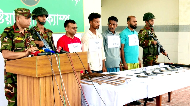কুষ্টিয়ায় ৩ সহযোগীসহ যুবলীগ নেতা লিপটন গ্রেফতার