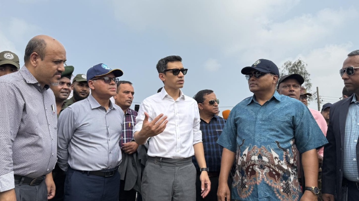 ‘চট্টগ্রাম বন্দরে কনটেইনার টার্মিনাল নির্মাণে বিনিয়োগ করবে মেয়ার্স্ক’ ‘চট্টগ্রাম বন্দরে কনটেইনার টার্মিনাল নির্মাণে বিনিয়োগ করবে মেয়ার্স্ক’