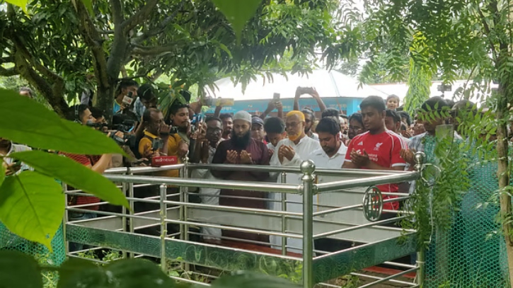 ‘ফ্যাসিবাদ বিরোধী লড়াইয়ে আবরার ফাহাদ মাইলফলক ছিলেন’ ‘ফ্যাসিবাদ বিরোধী লড়াইয়ে আবরার ফাহাদ মাইলফলক ছিলেন’