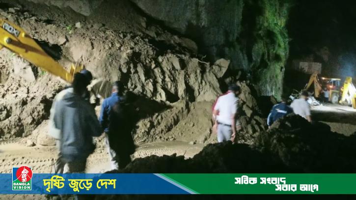 হিমাচলে ভূমিধসের কবলে যাত্রীবাহী বাস, নিহত অন্তত ১৮