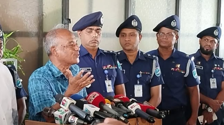এবার বোরো ধান ১৫ লক্ষ টন বেশি হয়েছে: স্বরাষ্ট্র উপদেষ্টা