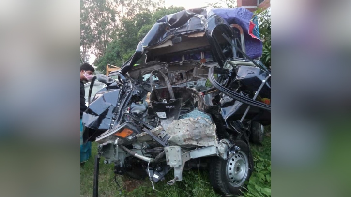 ট্রাকের পেছনে পিকআপের ধাক্কায় নিহত ৩ ট্রাকের পেছনে পিকআপের ধাক্কায় নিহত ৩