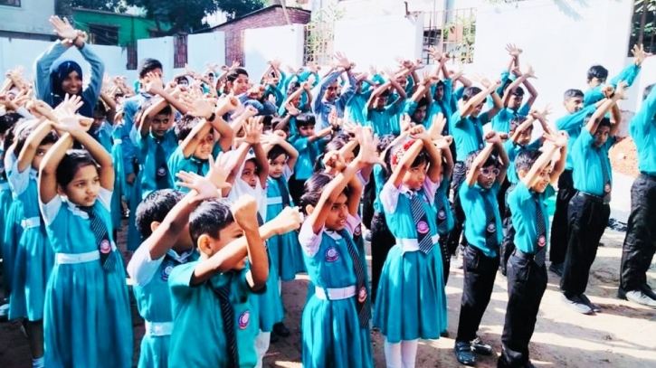 দুর্গাপূজায় শিক্ষাপ্রতিষ্ঠানগুলোতে টানা ১২ দিন ছুটি  