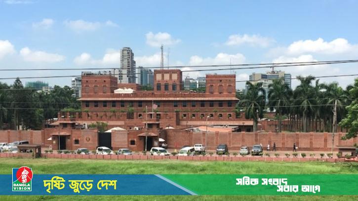 মার্কিন দূতাবাসে হঠাৎ নিরাপত্তা জোরদার