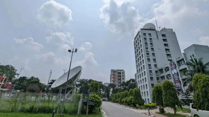 ঢাকায় বৃষ্টির পাশাপাশি বাড়তে পারে তাপমাত্রা ঢাকায় বৃষ্টির পাশাপাশি বাড়তে পারে তাপমাত্রা