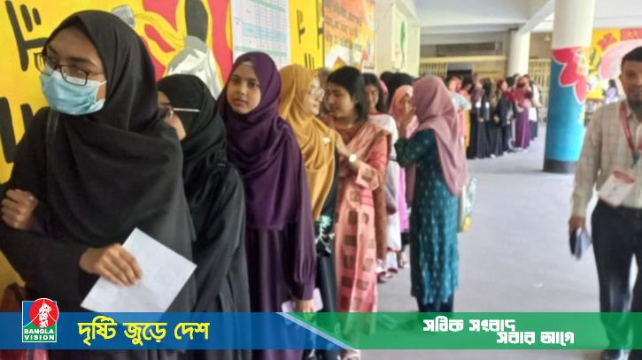 চলছে চাকসুর ভোটগ্রহণ