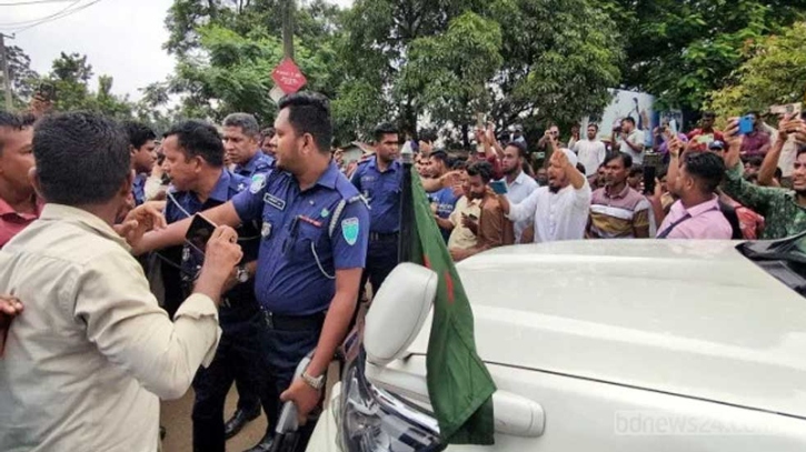 জাফলংয়ে ২ উপদেষ্টার গাড়ি আটকে বিক্ষোভের ঘটনায় মামলা জাফলংয়ে ২ উপদেষ্টার গাড়ি আটকে বিক্ষোভের ঘটনায় মামলা