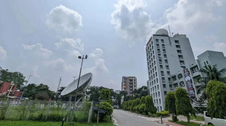 ৪ বিভাগে ভারী বৃষ্টির আভাস, বাড়তে পারে তাপমাত্রা ৪ বিভাগে ভারী বৃষ্টির আভাস, বাড়তে পারে তাপমাত্রা