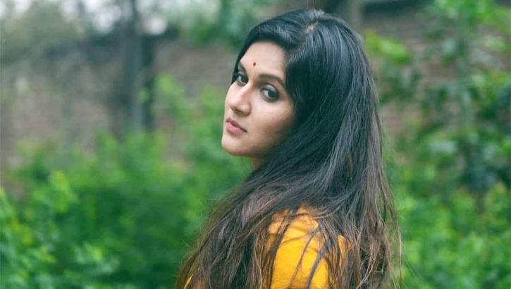 তাহসানের সঙ্গে বিচ্ছেদ মানতে পারছেন না মিথিলা, করলেন আক্ষেপ