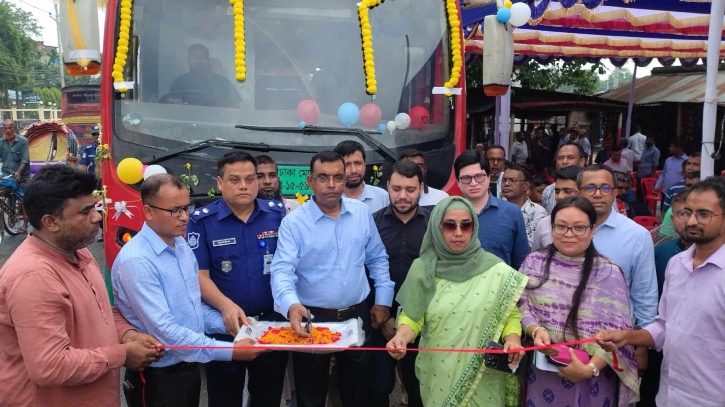 রাজবাড়ী-গুলিস্তান রুটে বিআরটিসি বাস উদ্বোধন রাজবাড়ী-গুলিস্তান রুটে বিআরটিসি বাস উদ্বোধন