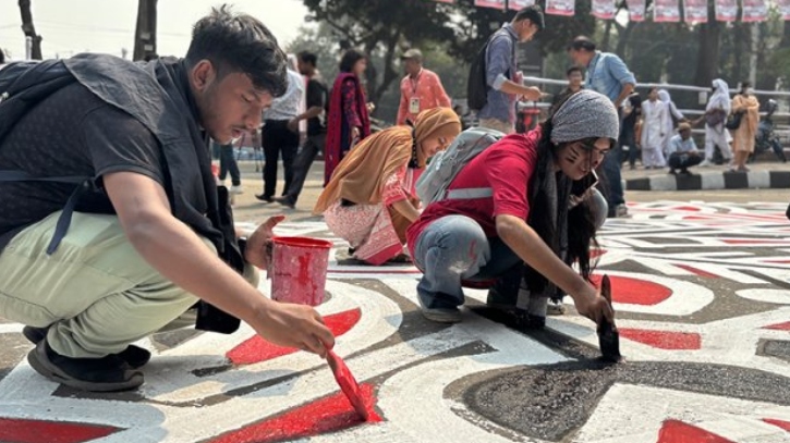 শহীদ মিনারে চলছে শেষ মুহূর্তের প্রস্তুতি শহীদ মিনারে চলছে শেষ মুহূর্তের প্রস্তুতি