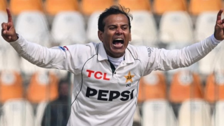 মুলতান টেস্টে পাকিস্তানের স্পিনার নোমান আলীর রেকর্ড মুলতান টেস্টে পাকিস্তানের স্পিনার নোমান আলীর রেকর্ড