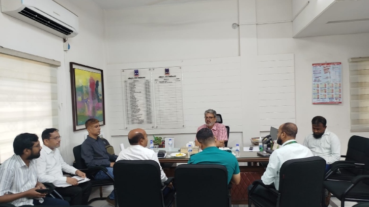 ঢাবি এলাকায় নিরাপত্তা জোরদারে যৌথ উদ্যোগ ঢাবি এলাকায় নিরাপত্তা জোরদারে যৌথ উদ্যোগ