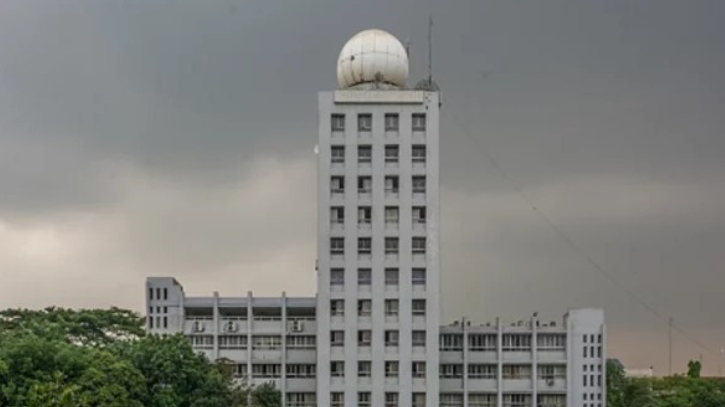 ঢাকাসহ দেশের ১০ অঞ্চলের নদীবন্দরে ঝড়ের সতর্কতা ঢাকাসহ দেশের ১০ অঞ্চলের নদীবন্দরে ঝড়ের সতর্কতা