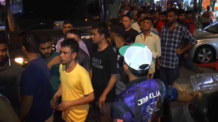 কুয়ালালামপুরে বিশেষ অভিযান, বাংলাদেশিসহ আটক ৭৭০ কুয়ালালামপুরে বিশেষ অভিযান, বাংলাদেশিসহ আটক ৭৭০