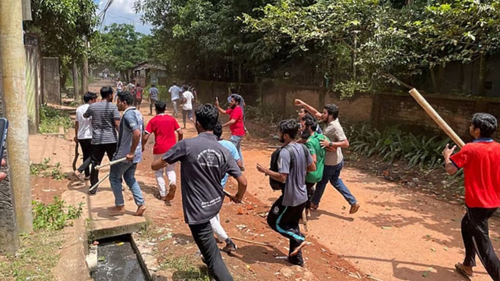 আইসিইউতে চবির দুই শিক্ষার্থী আইসিইউতে চবির দুই শিক্ষার্থী