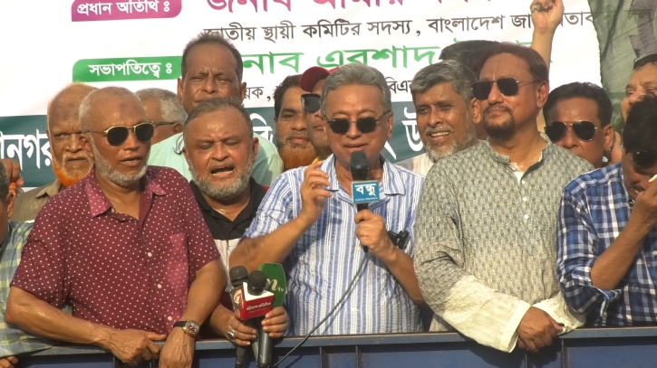 প্রধান কাজ গণতন্ত্র ফিরিয়ে আনা, ফেব্রুয়ারির প্রথমার্ধেই নির্বাচন: আমীর খসরু প্রধান কাজ গণতন্ত্র ফিরিয়ে আনা, ফেব্রুয়ারির প্রথমার্ধেই নির্বাচন: আমীর খসরু