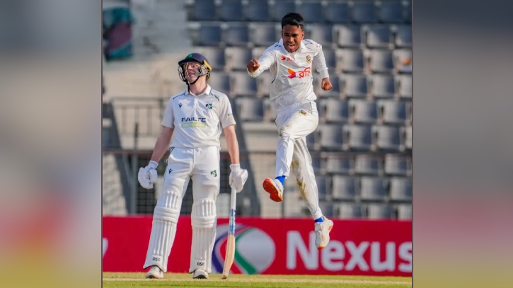 বাংলাদেশি বোলারদের পরীক্ষাই নিচ্ছে আইরিশ ব্যাটসম্যানরা